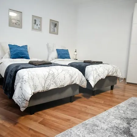 Business & Travel Apartment 150M, 15 Min Messe
